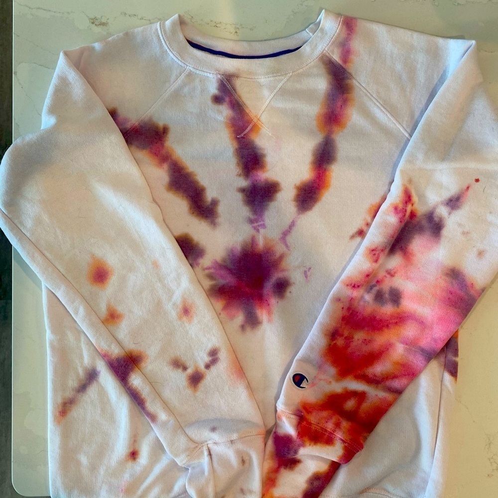 Tye dye crew neck sweatshirt